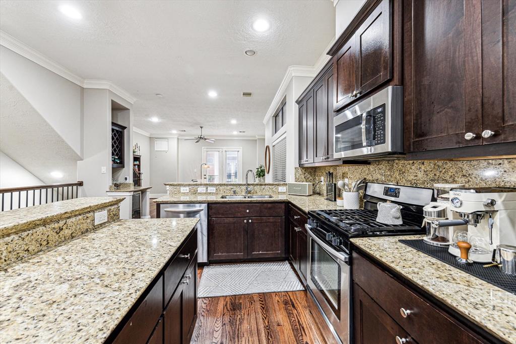 1045 W 22nd Street #I, Houston, Texas image 15