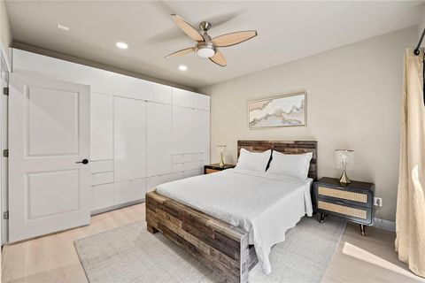 Townhouse in Houston TX 98 Drew Street 26.jpg