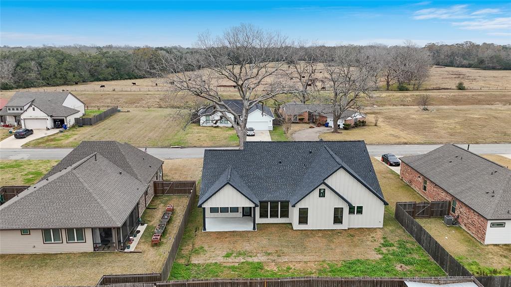443 Wellshire Drive, West Columbia, Texas image 34