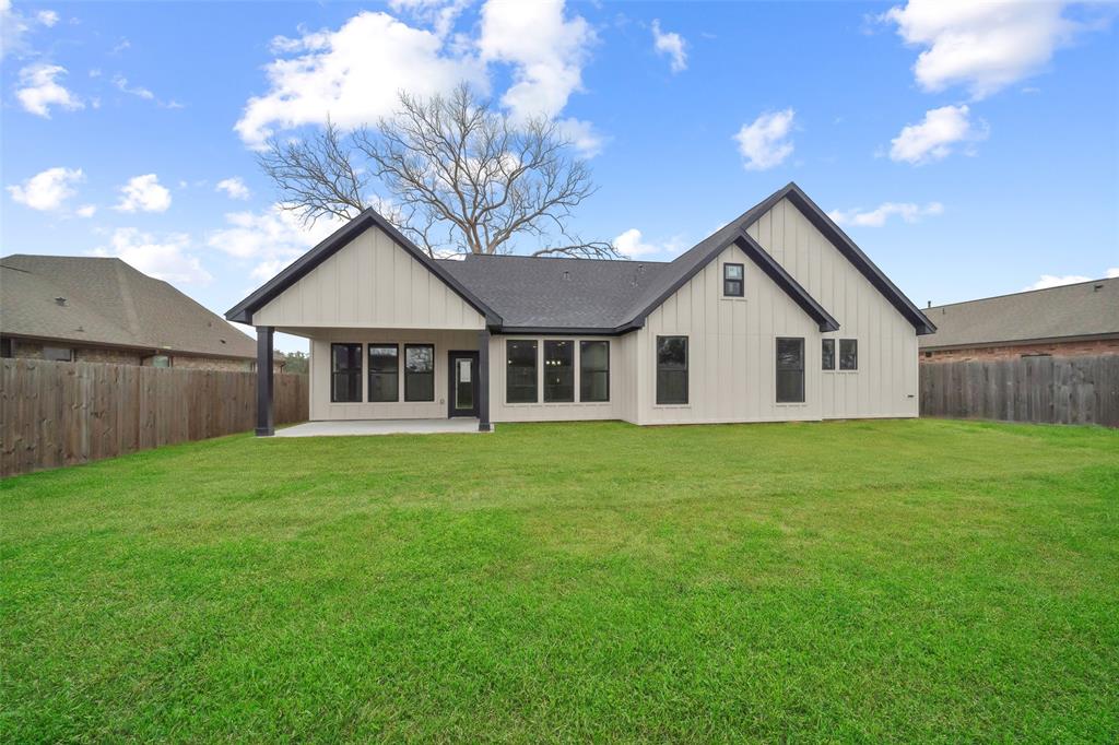 443 Wellshire Drive, West Columbia, Texas image 33