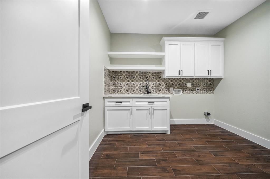 443 Wellshire Drive, West Columbia, Texas image 30