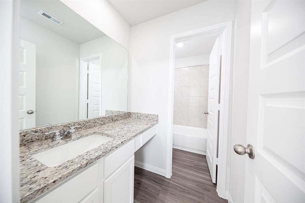 8106 Vanilla Orchid Drive, Houston, Texas image 10