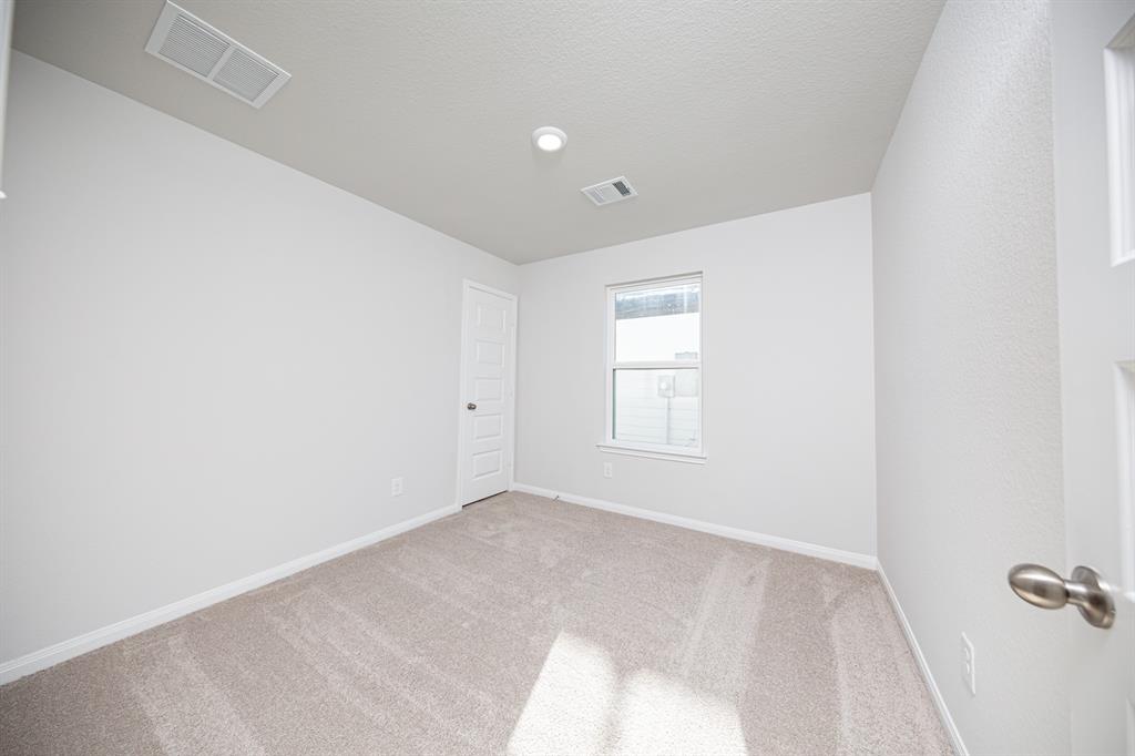 8106 Vanilla Orchid Drive, Houston, Texas image 11