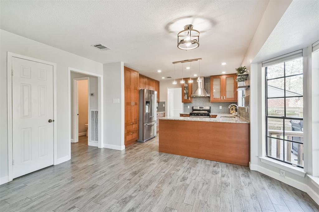 4219 Meadow Springs Drive, Kingwood, Texas image 18