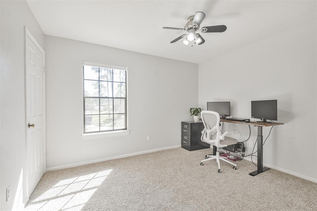 4219 Meadow Springs Drive, Kingwood, Texas image 33