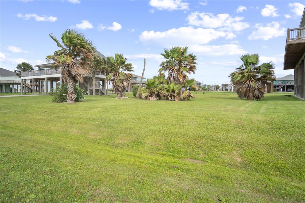 4411 Strand Avenue, Crystal Beach, Texas image 11