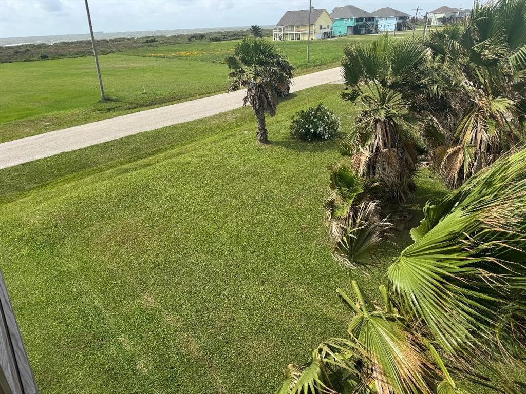 4411 Strand Avenue, Crystal Beach, Texas image 2