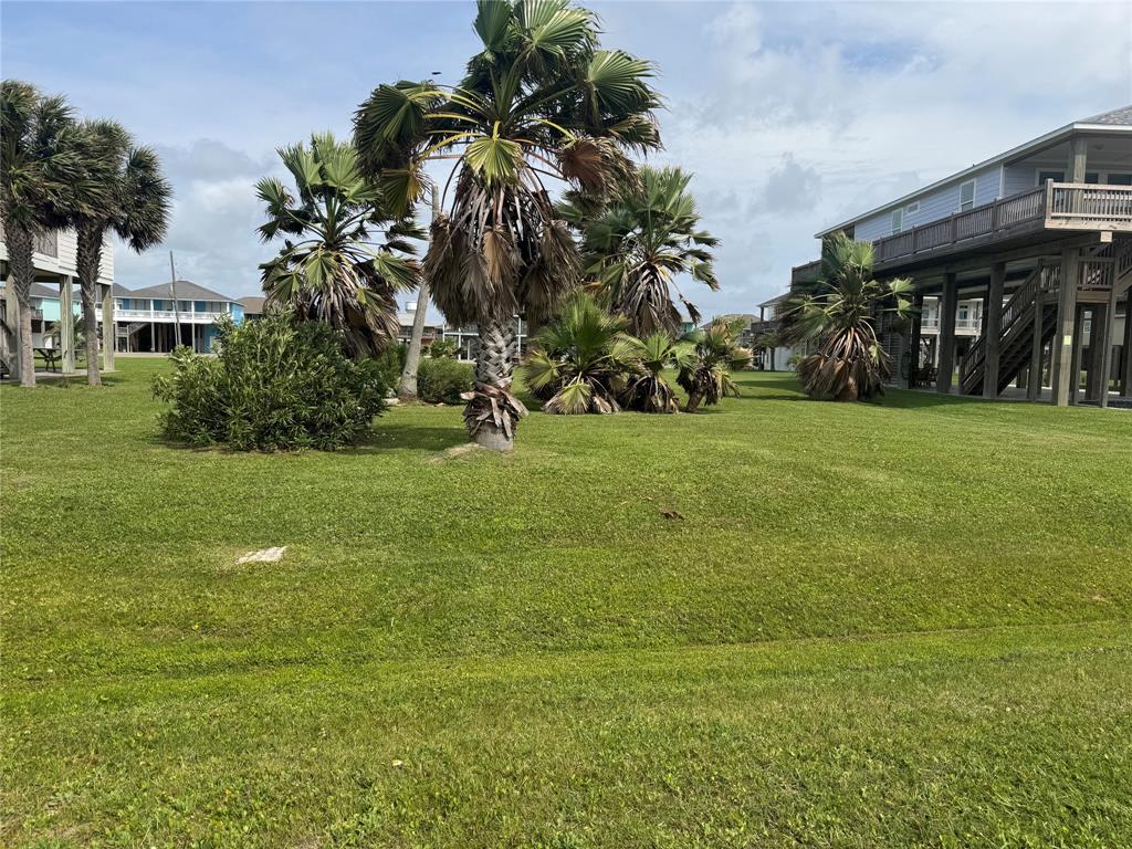 4411 Strand Avenue, Crystal Beach, Texas image 5