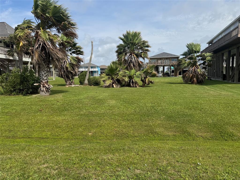 4411 Strand Avenue, Crystal Beach, Texas image 6