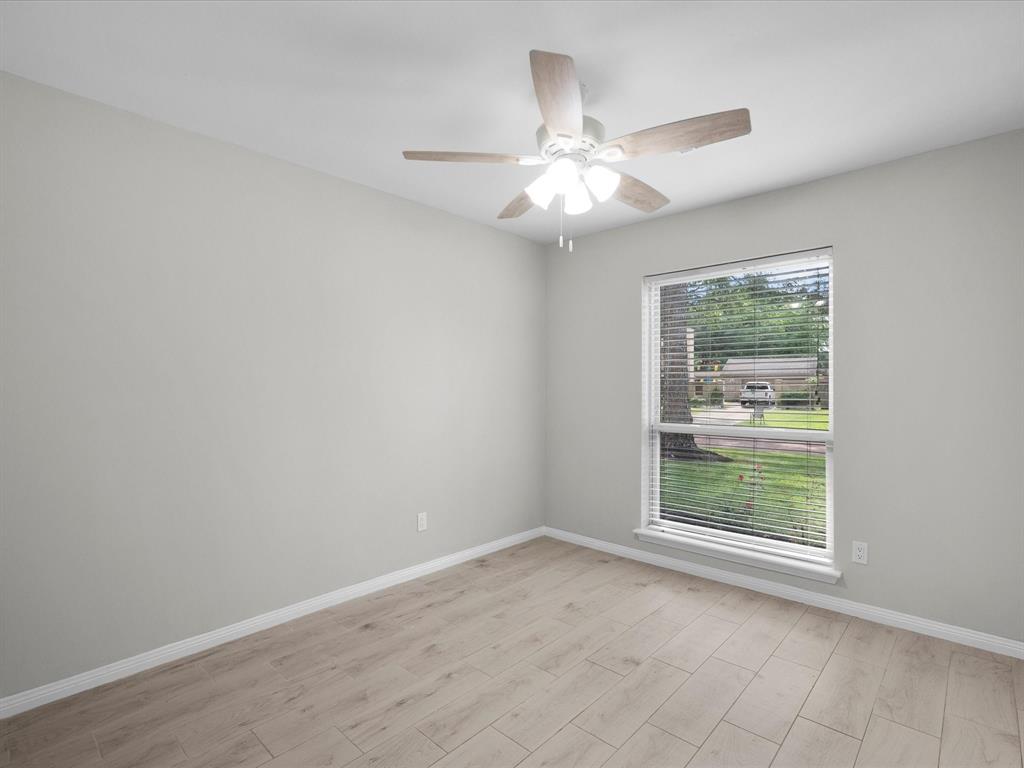 618 Forest Lake Drive, Seabrook, Texas image 18