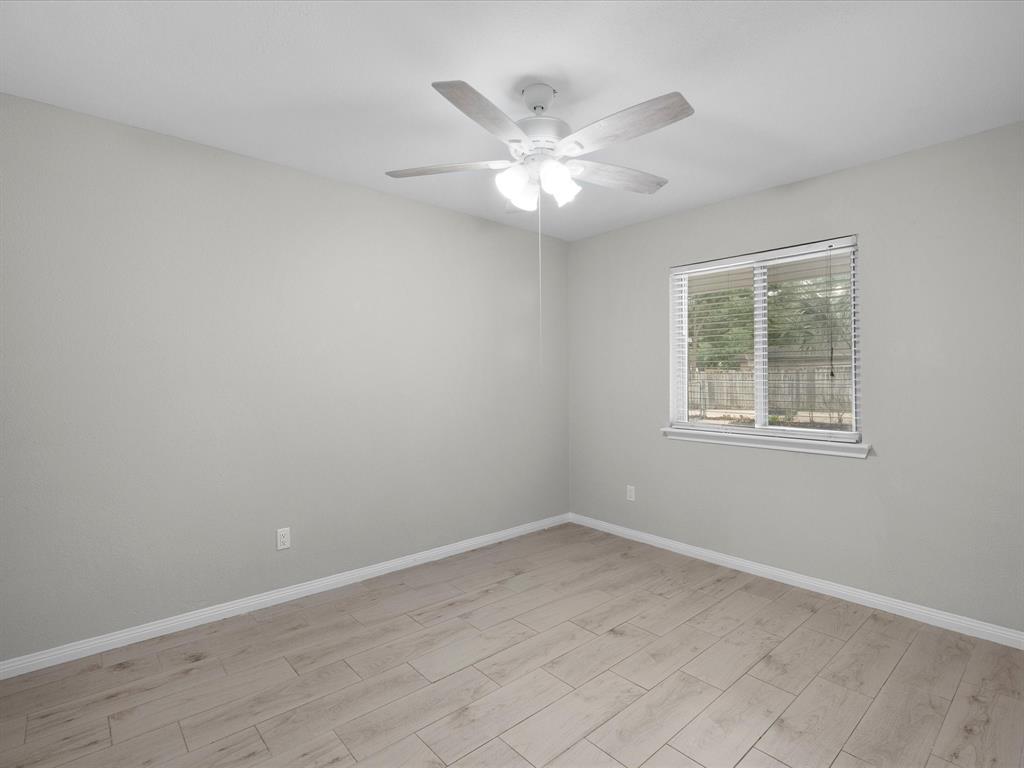 618 Forest Lake Drive, Seabrook, Texas image 22