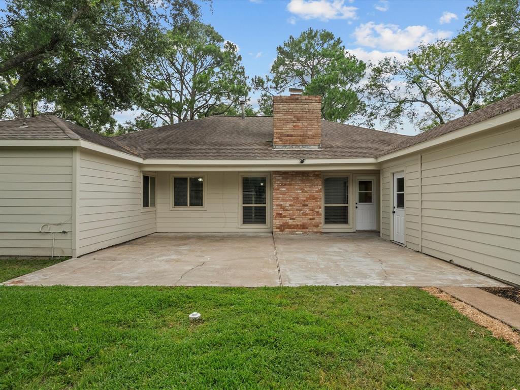 618 Forest Lake Drive, Seabrook, Texas image 34