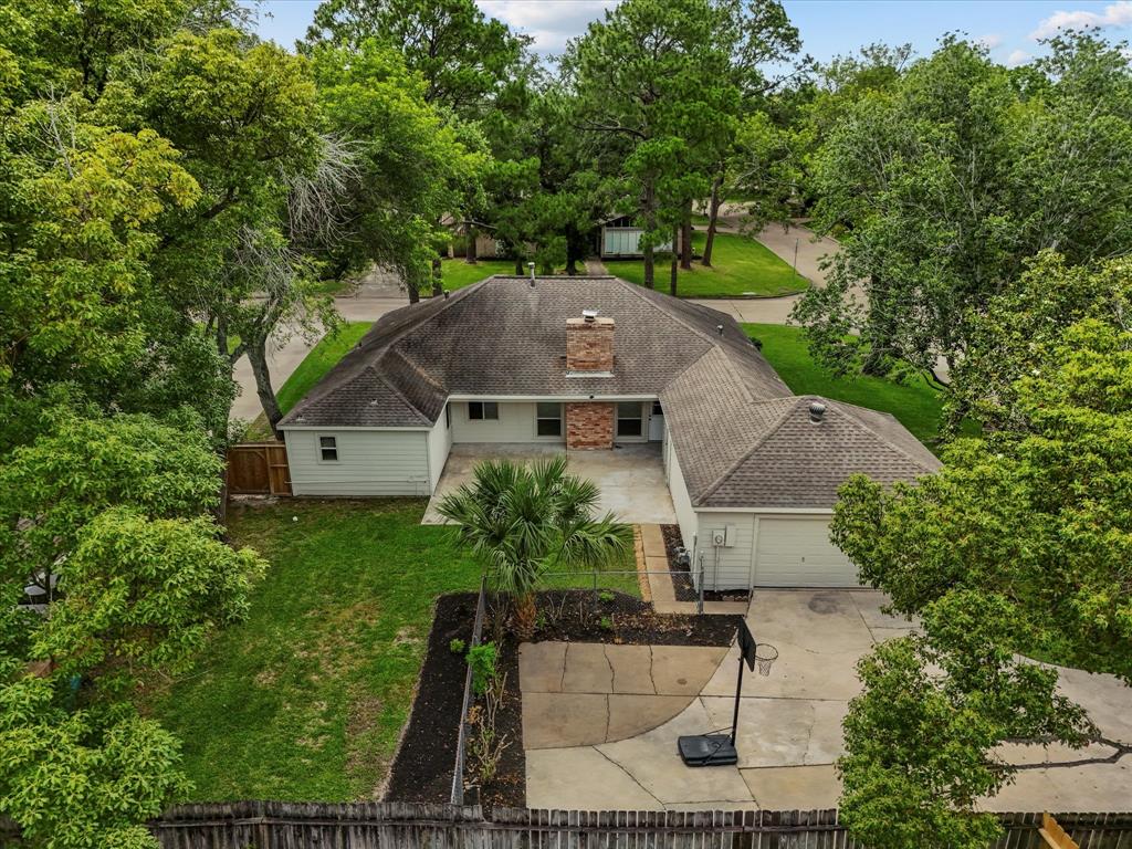 618 Forest Lake Drive, Seabrook, Texas image 36