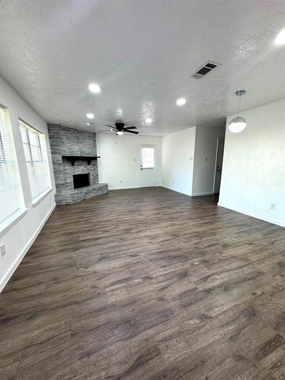 2035 Derby Drive, Houston, Texas image 2