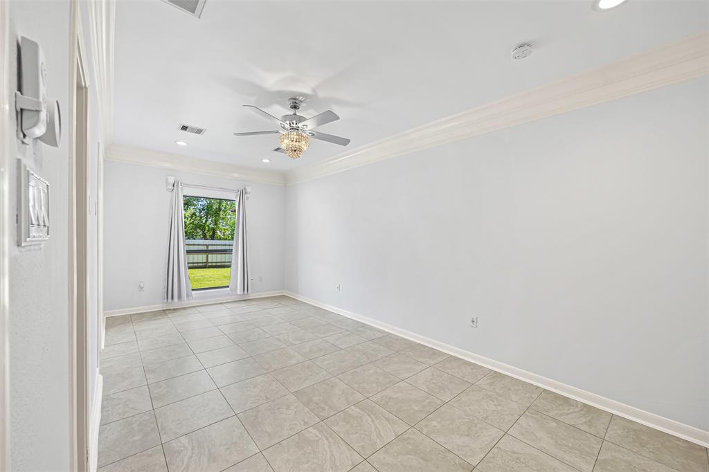 509 Joan Of Arc Drive, Hempstead, Texas image 11