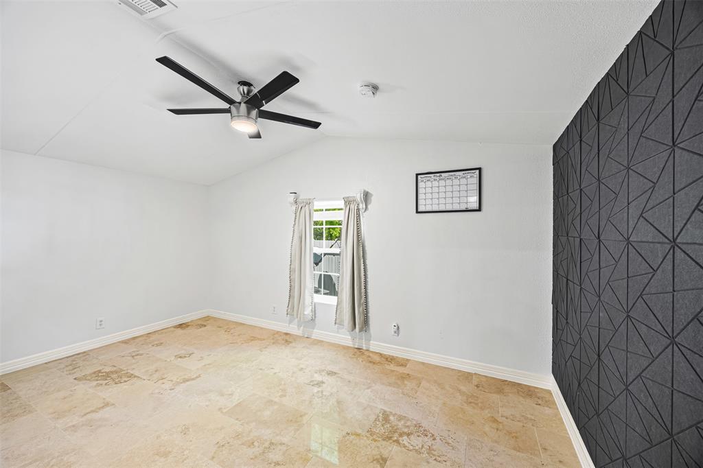509 Joan Of Arc Drive, Hempstead, Texas image 21
