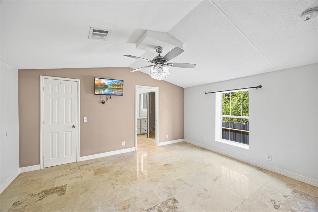 509 Joan Of Arc Drive, Hempstead, Texas image 18