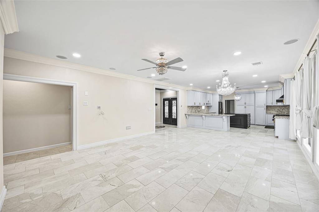 509 Joan Of Arc Drive, Hempstead, Texas image 4