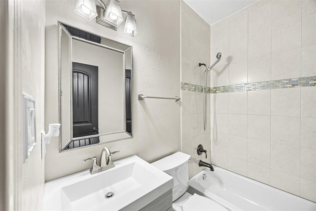 509 Joan Of Arc Drive, Hempstead, Texas image 25