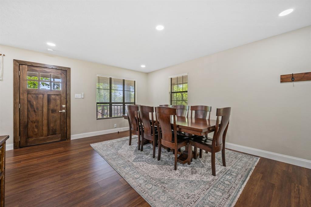 899 Whisperwood Drive, Onalaska, Texas image 11
