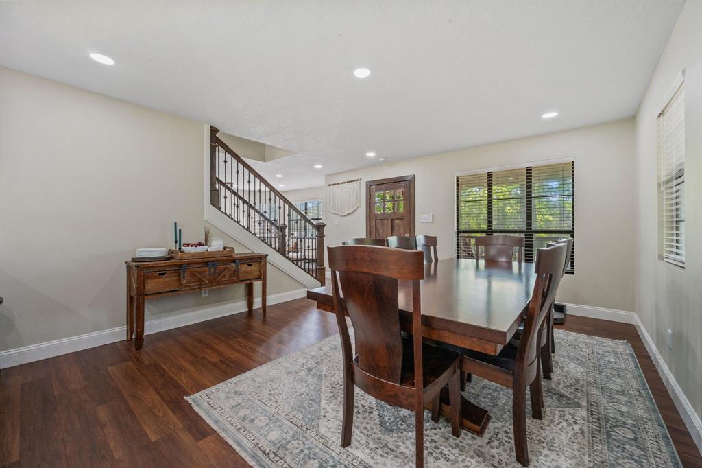 899 Whisperwood Drive, Onalaska, Texas image 12