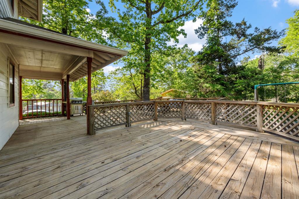 899 Whisperwood Drive, Onalaska, Texas image 24