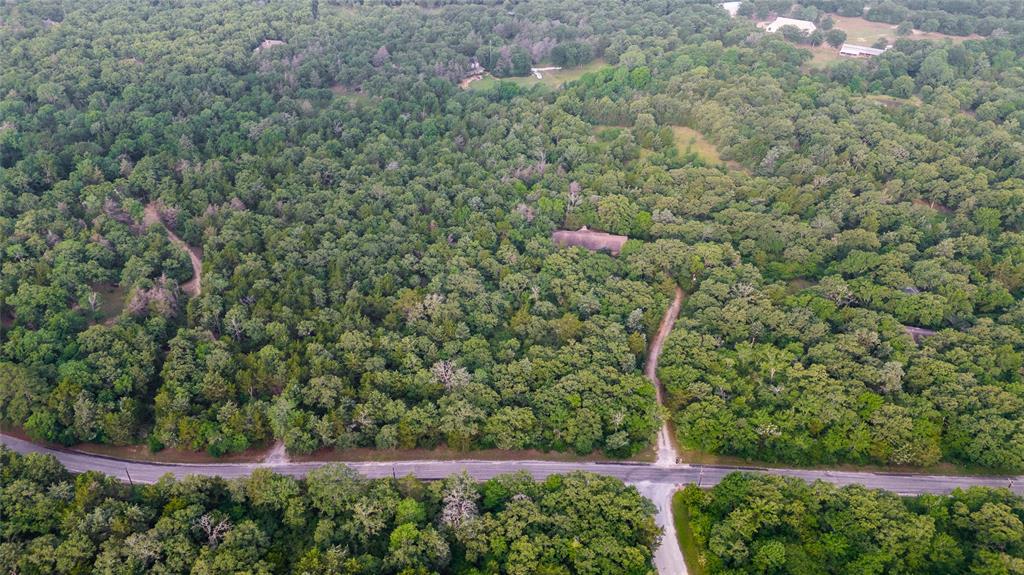 12800 Hunters Creek Road, College Station, Texas image 2