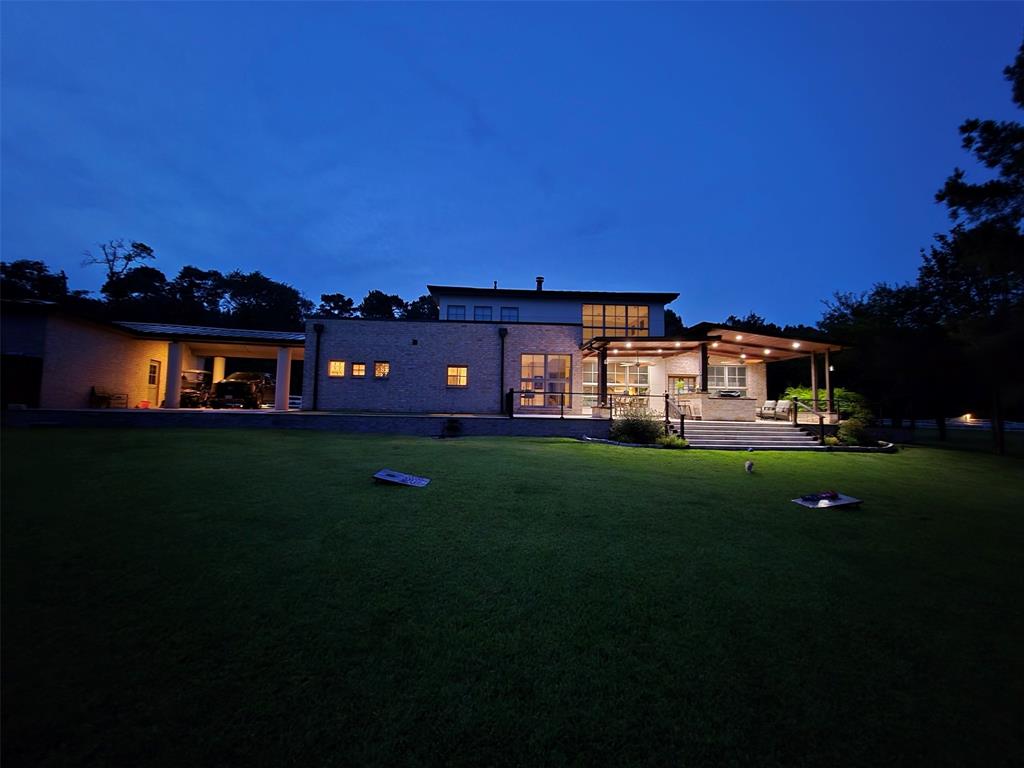 19727 Country Lake Drive