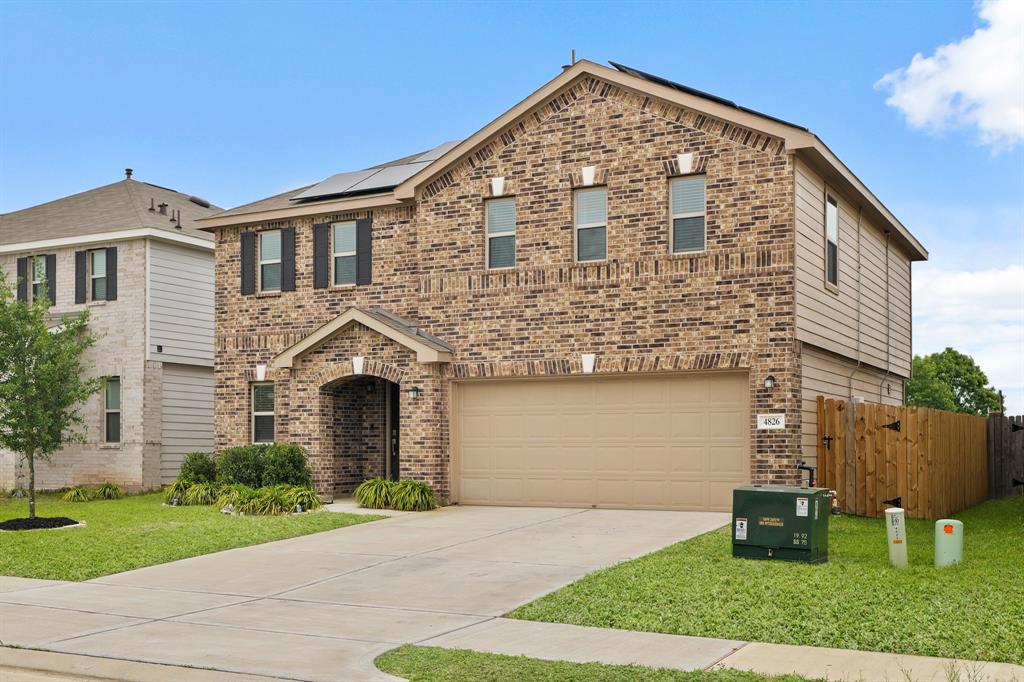 4826 Hickory Deer Lane, Richmond, Texas image 1