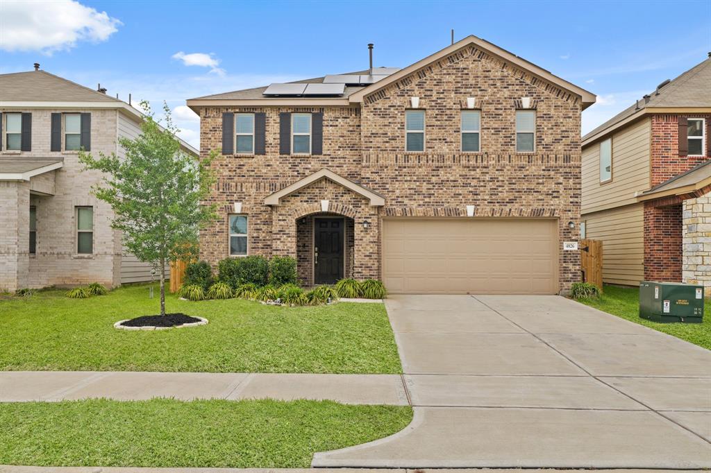 4826 Hickory Deer Lane, Richmond, Texas image 2