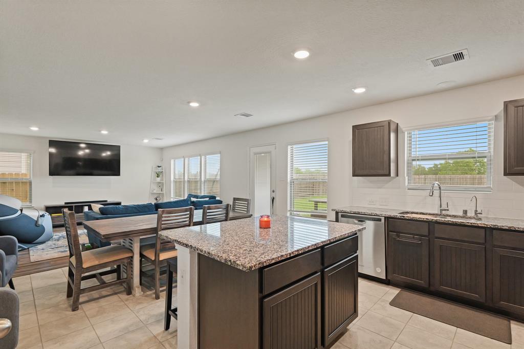 4826 Hickory Deer Lane, Richmond, Texas image 15