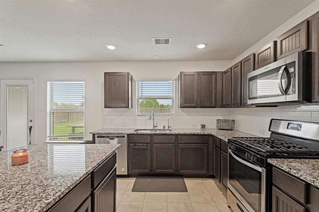 4826 Hickory Deer Lane, Richmond, Texas image 16