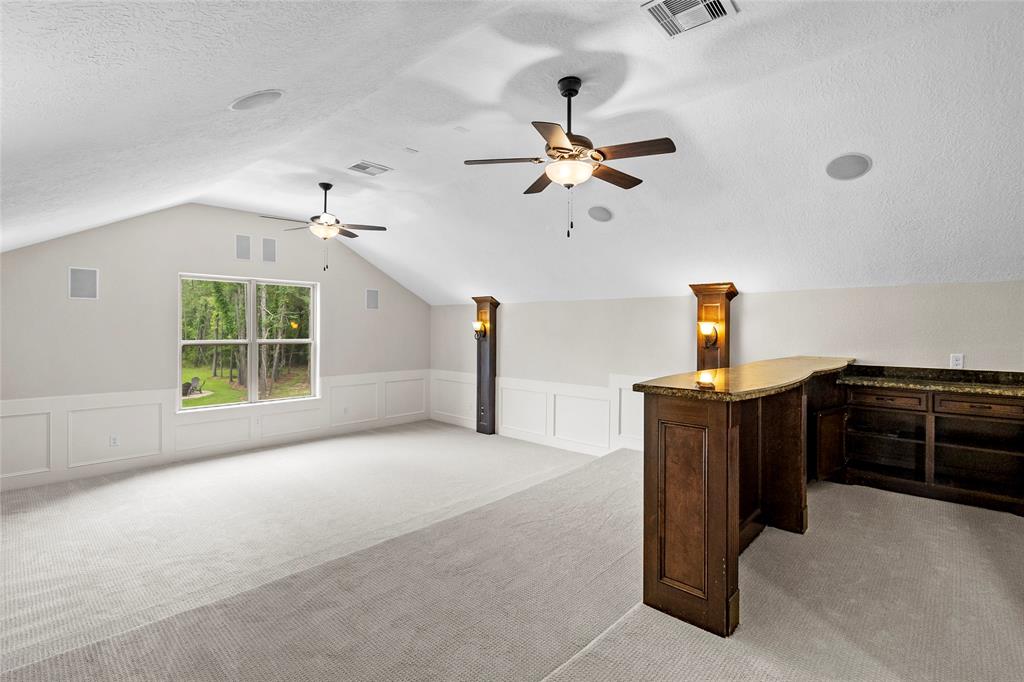 106 Texas Grand Circle, Huntsville, Texas image 33