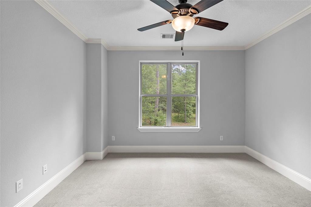 106 Texas Grand Circle, Huntsville, Texas image 36