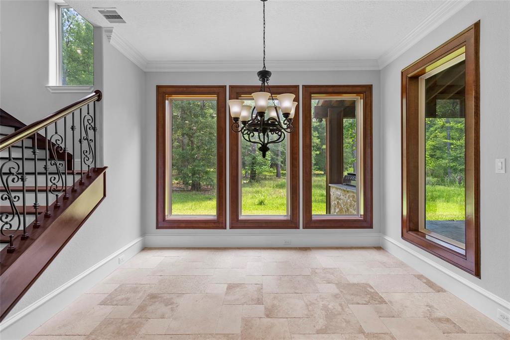 106 Texas Grand Circle, Huntsville, Texas image 30