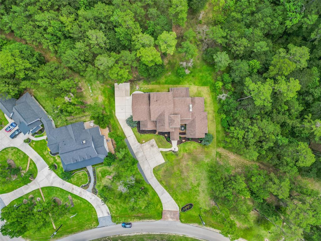106 Texas Grand Circle, Huntsville, Texas image 3