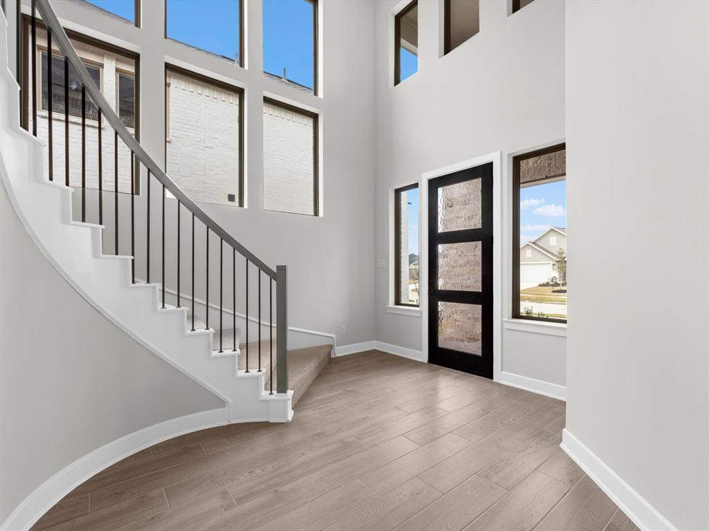 28805 Escarpment Trail