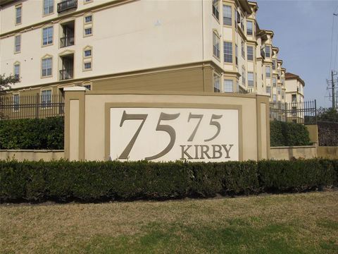 Photo of 7575 Kirby Drive #3202, Houston, TX 77030 (MLS # 92644703) Photo of 7575 Kirby Drive #3202, Houston, TX 77030 (MLS # 92644703)