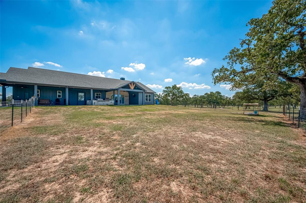 1507 Smith Rau Road, Columbus, Texas image 38