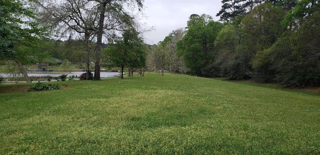 2 Wildwood Lake Drive