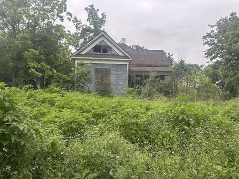 322 Walnut Street Donie TX 75838