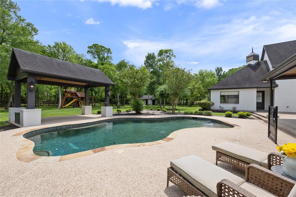 8619 Hidden Hollow Court, Missouri City, Texas image 38