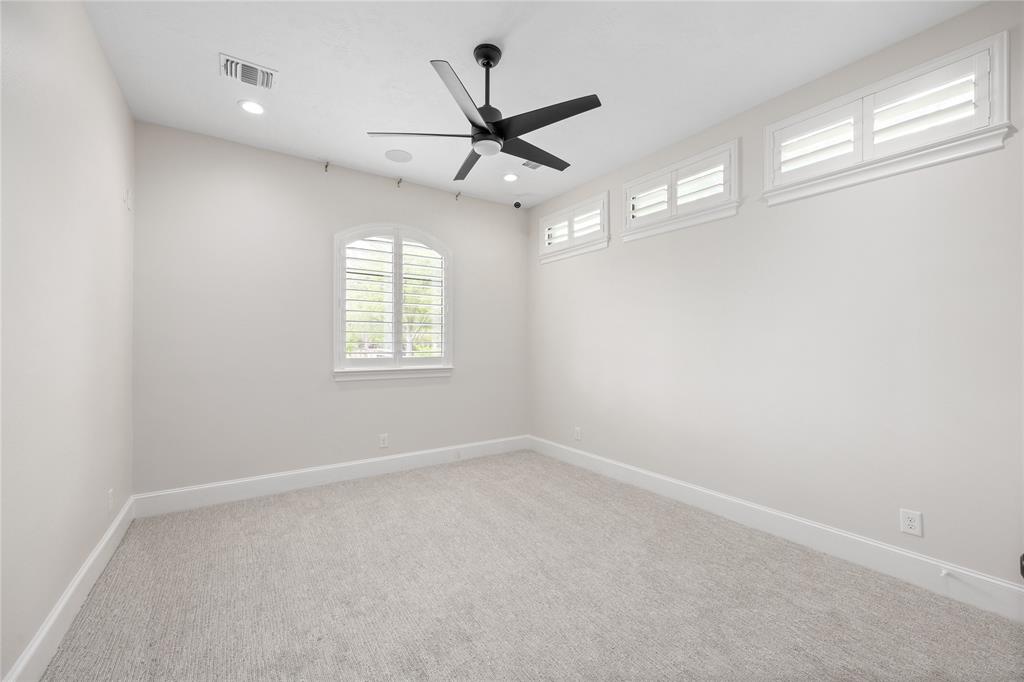 8619 Hidden Hollow Court, Missouri City, Texas image 24