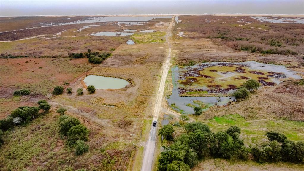 1192 E Mexico Road, High Island, Texas image 7