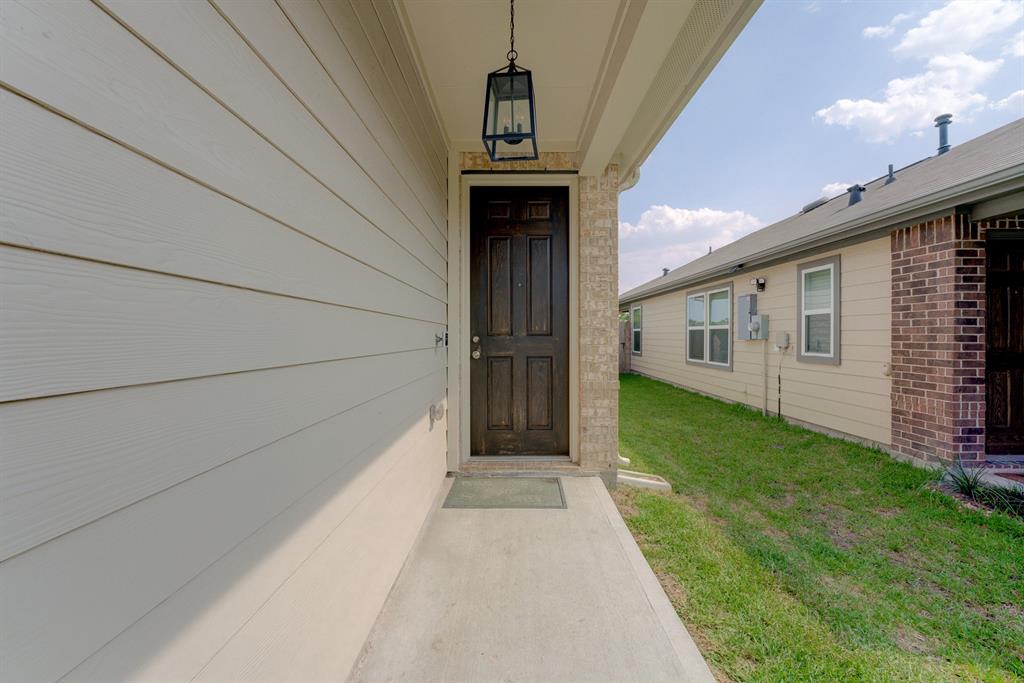 5022 Jonina Lane