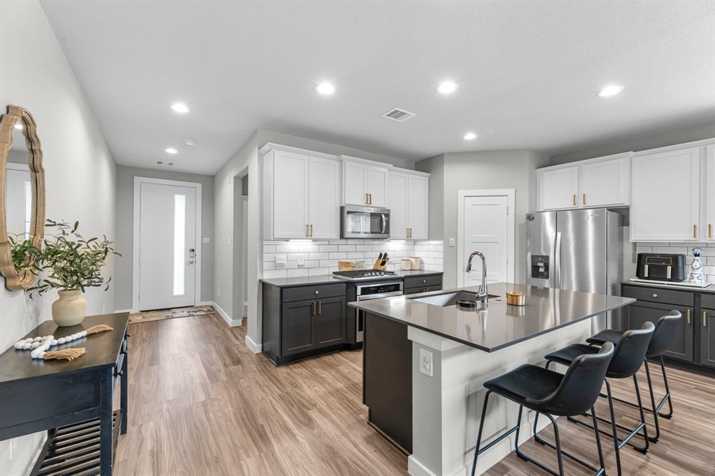 10216 Prairie Creek Lane