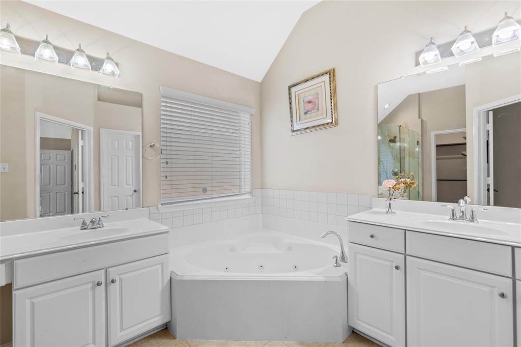 22022 Bridgestone Hawk Court, Spring, Texas image 23