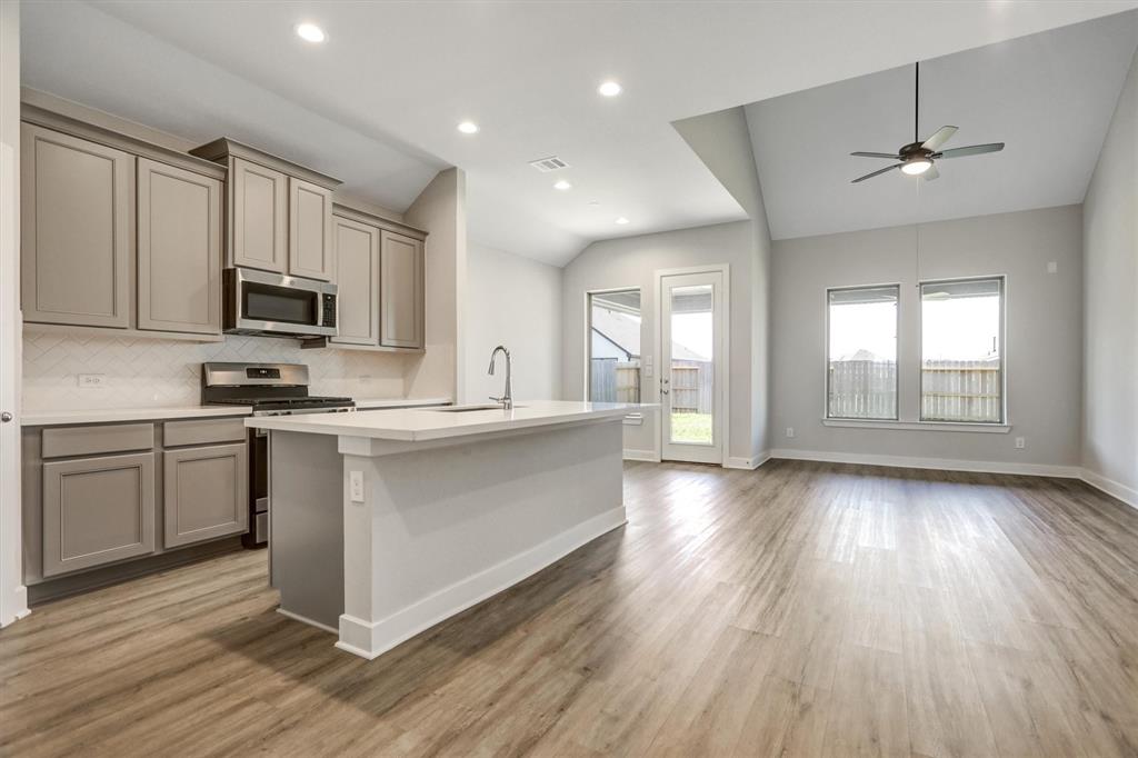 2701 Golden Palms Ln, Texas City, Texas image 21