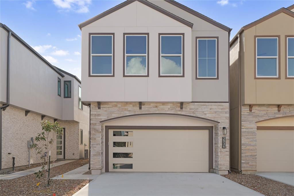 2936 El Fenice Lane