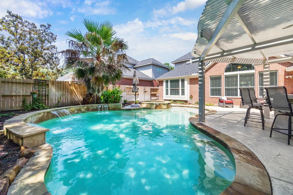 19711 Wild Rye Trail, Kingwood, Texas image 2